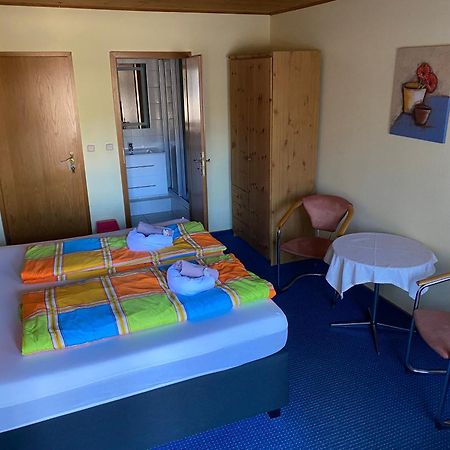 Motel Zur Festwiese Gierstädt Buitenkant foto