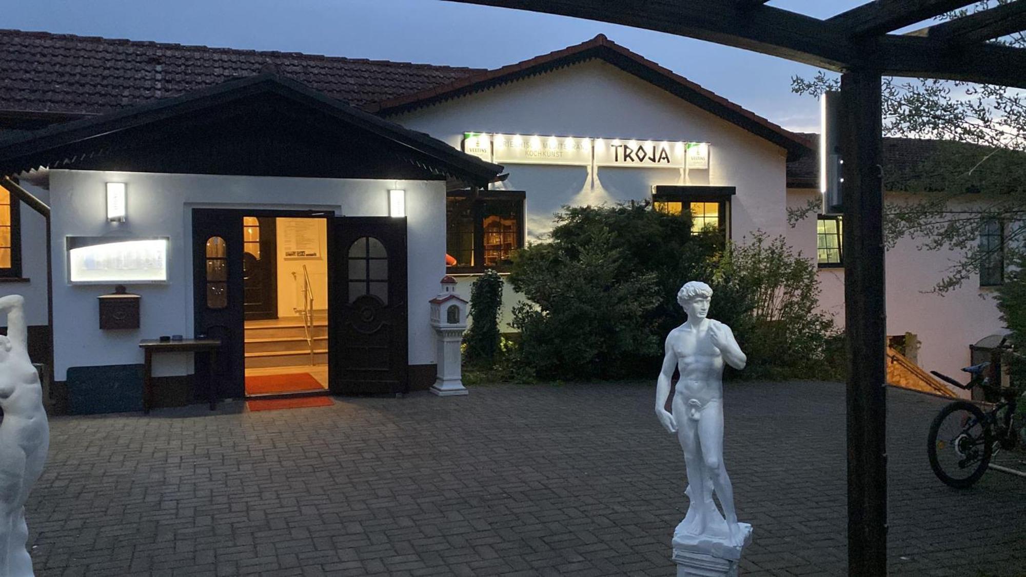 Motel Zur Festwiese Gierstädt Buitenkant foto