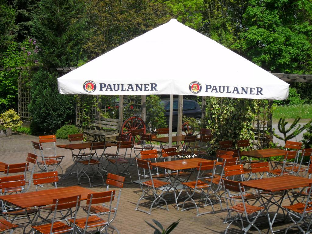 Motel Zur Festwiese Gierstädt Buitenkant foto
